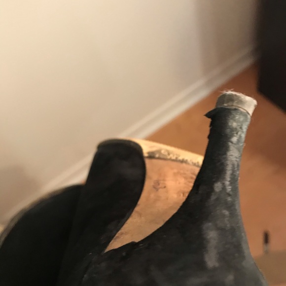 Via Spiga Black Suede Kitten Heel Booties Size 10 - Picture 8 of 8